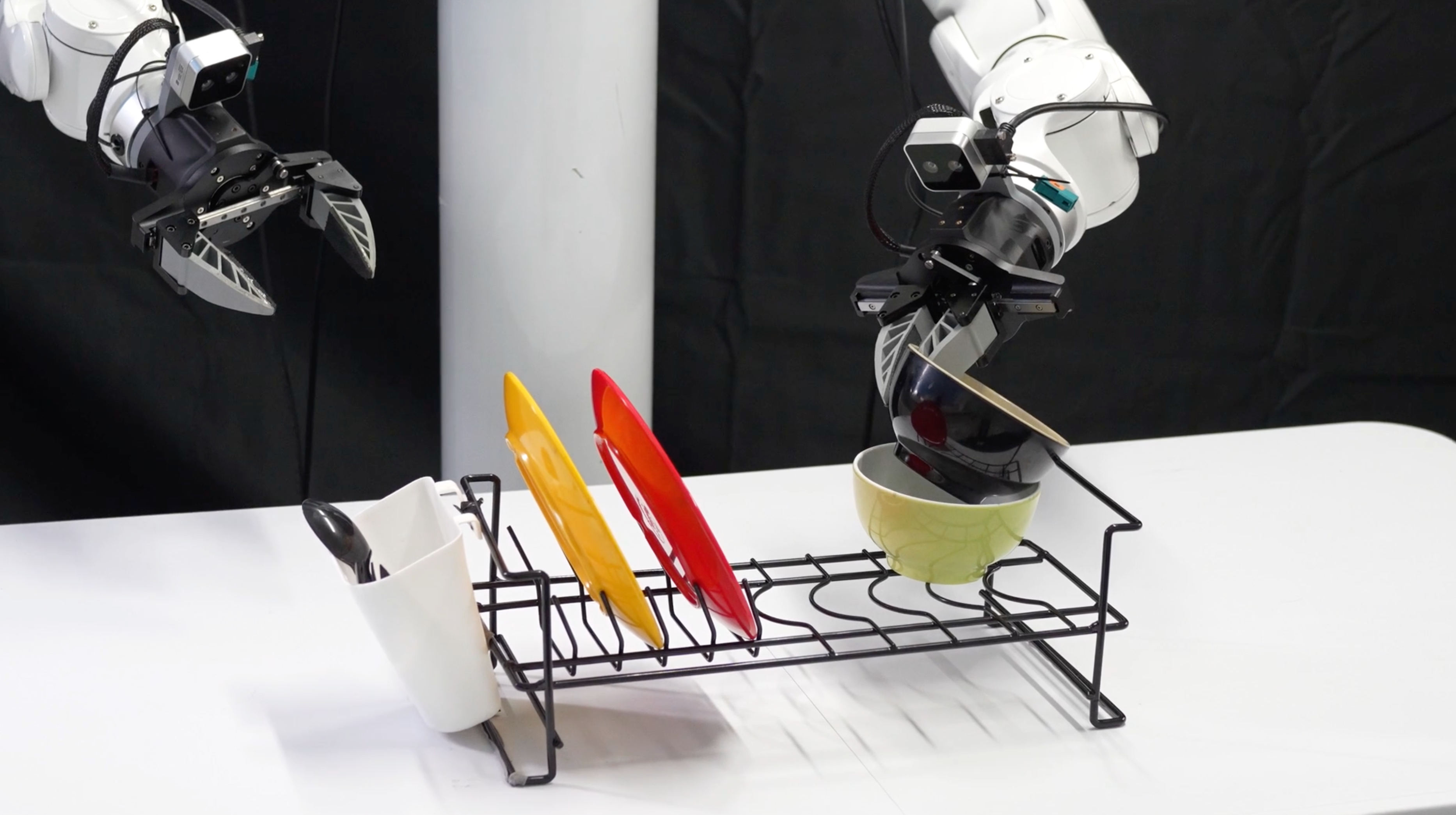 Real-world robot execution on desk and kitchen tasks