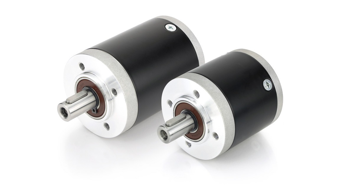 Low-Noise Gearboxes with Helical Toothing | Nanotec