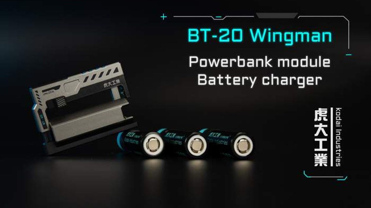 BT-20Wingman | Tactical power bank with detachable batteries