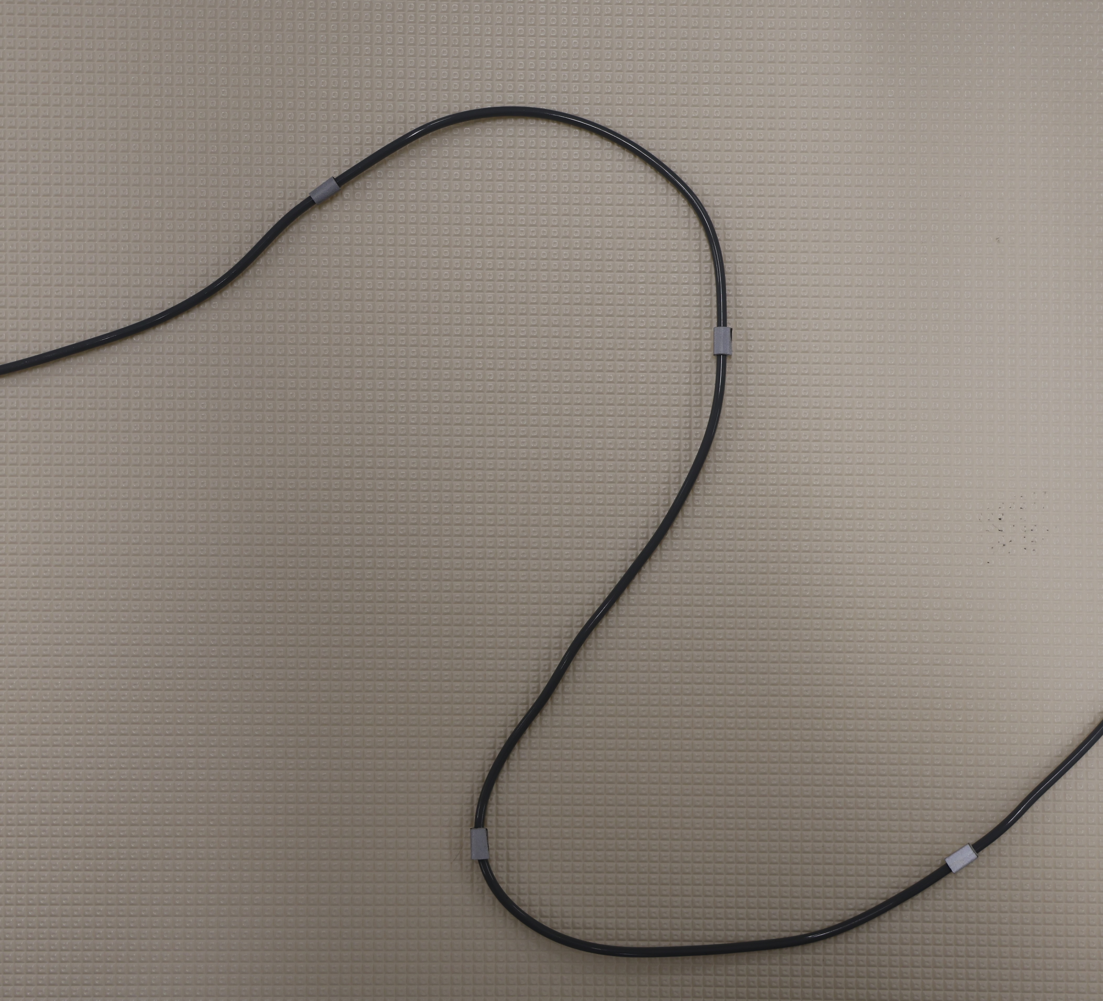 Cooperative Long Rope Skipping via Multi-Agent Reinforcement Learning