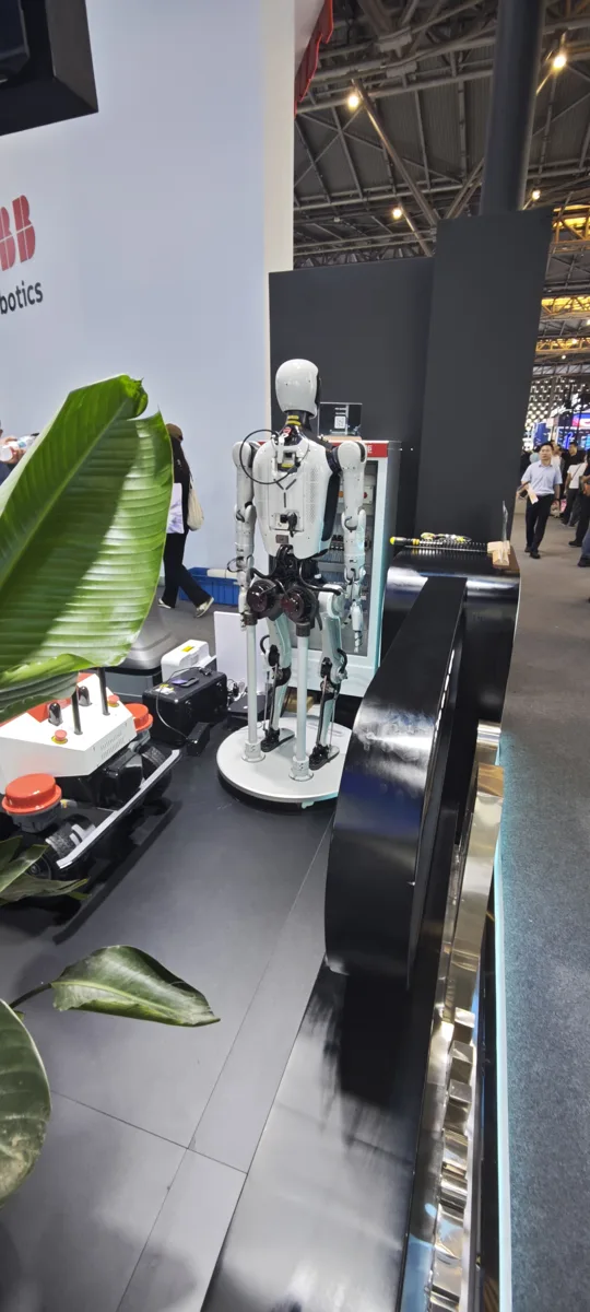 BB Robotics Humanoid Robot