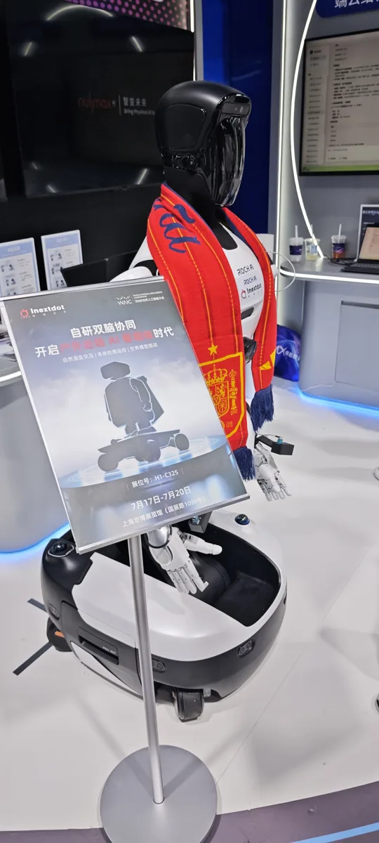 Inextdot Wheeled-Half Robot