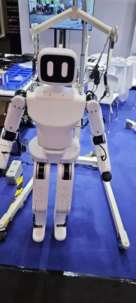 White Wheeled-Half Robot