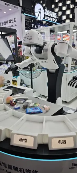 MECA Wheeled-Half Robot with Arm
