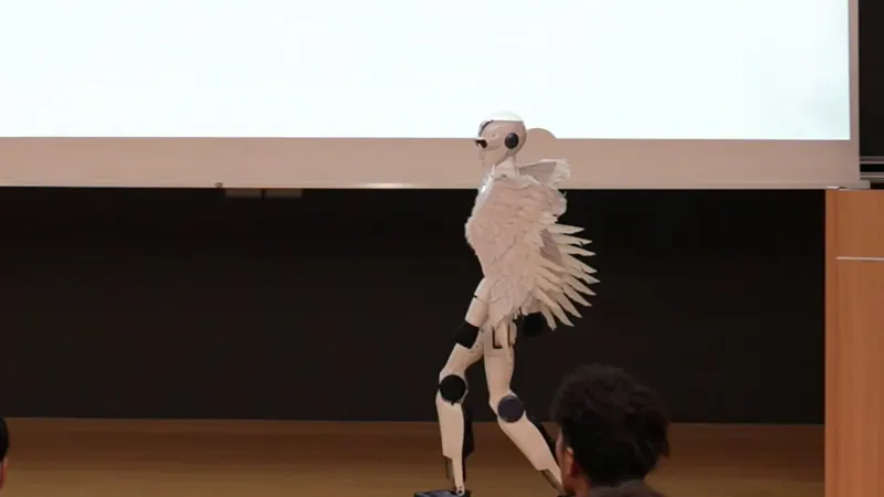 Meiji University turns humanoid into presentation tool