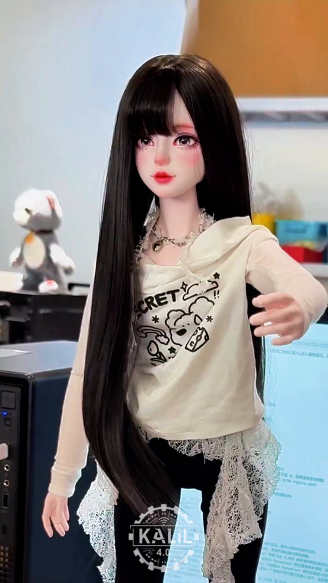 Shanghai Figurobot Desktop-Scale Anime Humanoid Robots