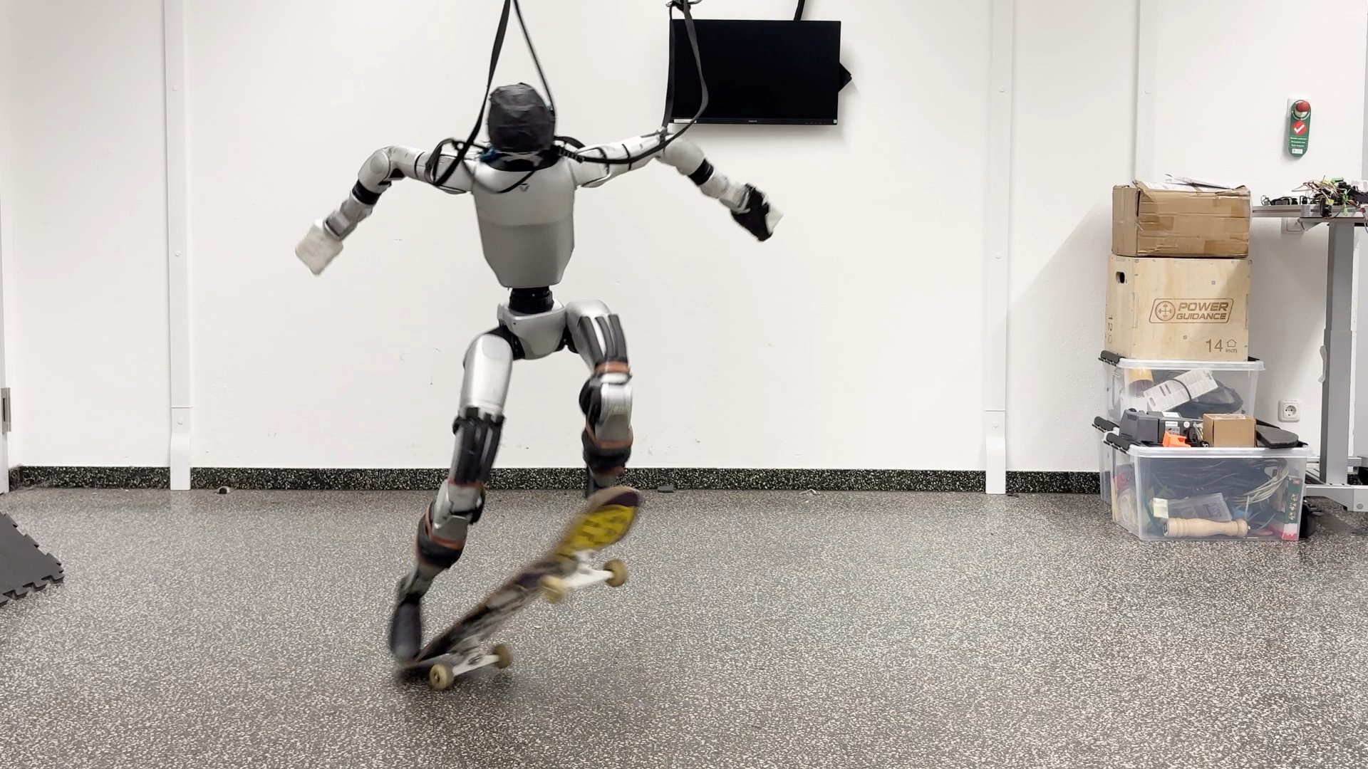 First glimpse of the Blind Skateboarder robot project